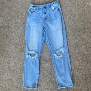 American Eagle ripped mom jeans